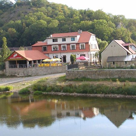 Hotel U Berounky Srbsko Εξωτερικό φωτογραφία