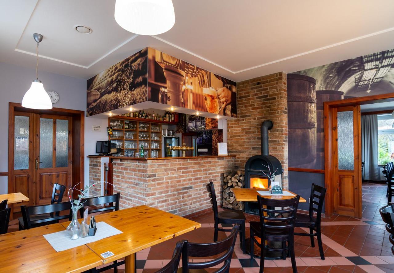 Hotel U Berounky Srbsko Εξωτερικό φωτογραφία