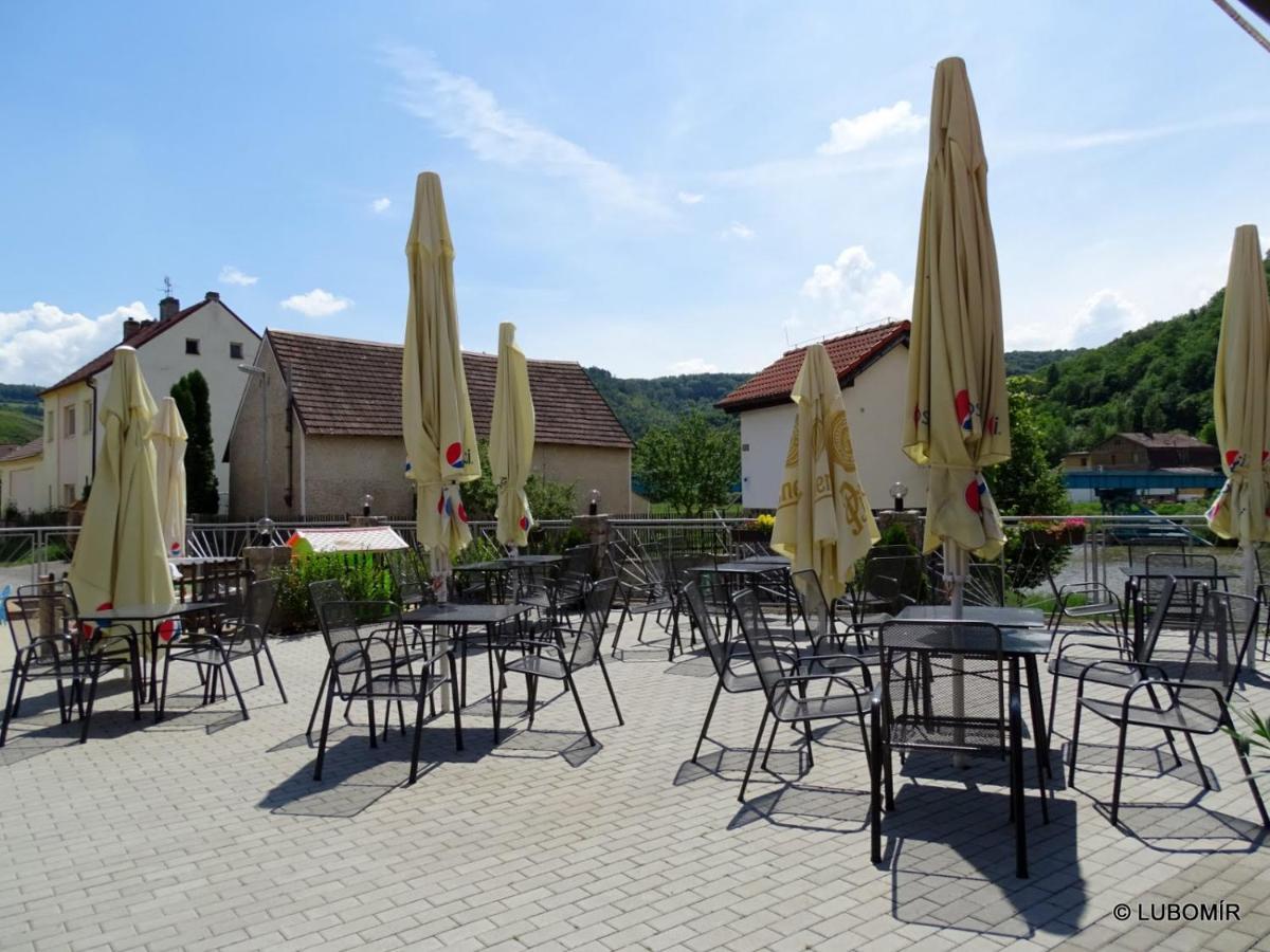 Hotel U Berounky Srbsko Εξωτερικό φωτογραφία